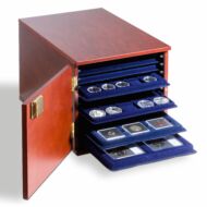 Mahagóni pácolt fa szekrény L méretű érmétálcákkal, 10 darab TAB tálca tartozék