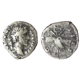 Antoninus Pius Denarius, római ezüst érme – Kr.u. 145-161, RIC 136