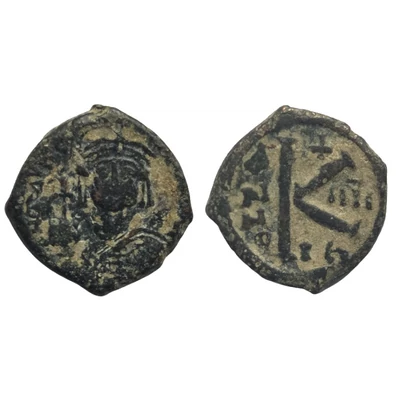 Mauricius Tiberius fél follis érme – Bizánc Kr. u. 585/86
